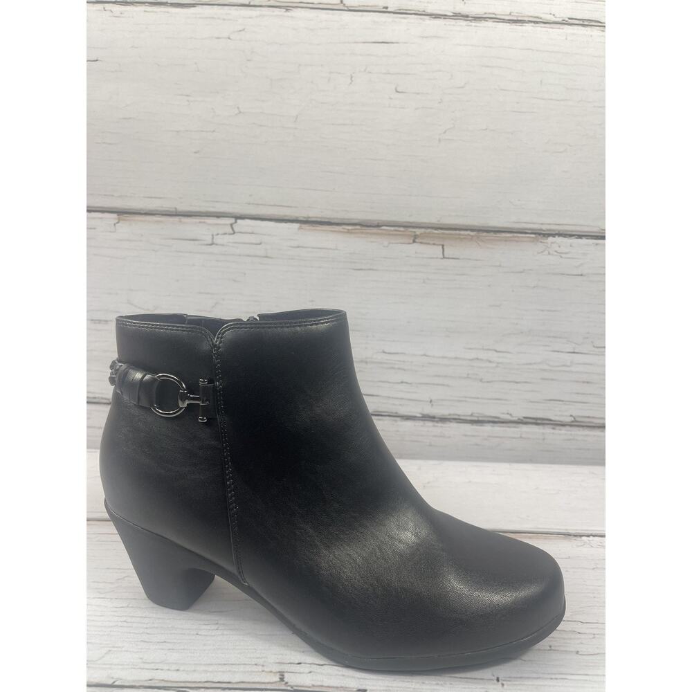 Easy Spirit Boots Womens Size 11W Black SECLEMENS3 Ankle Block Heel Booties